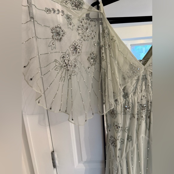 Elegant Mint Maternity Cape Dress - Picture 7 of 14